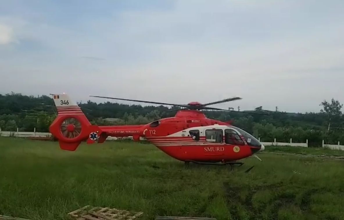 Elicopterul SMURD din Galaţi s-a defectat la Tg. Bujor