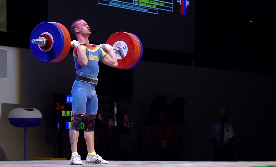 Halterofilul gălăţean Paul Dumitraşcu, argint la Mondialele de juniori