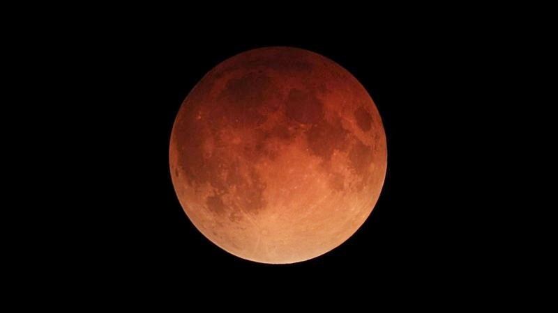 Eclipsa parţială de Lună, vizibilă la Observatorul astronomic din Galaţi