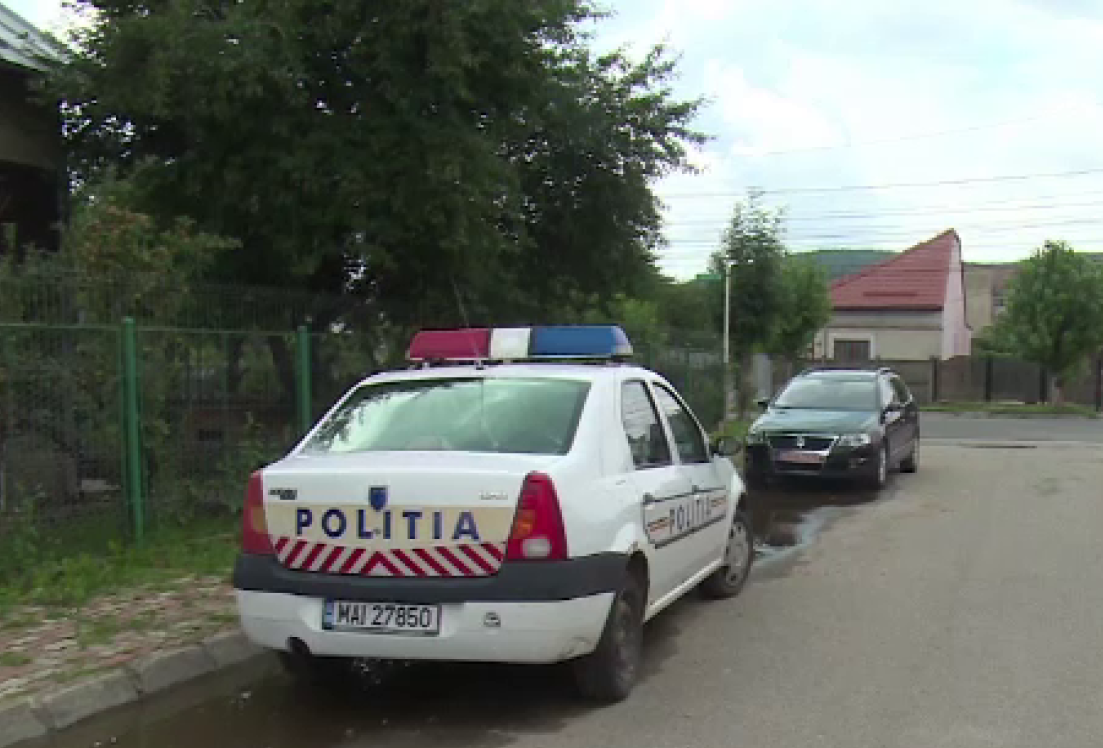 A condus fără permis un autoturism împrumutat din vecini