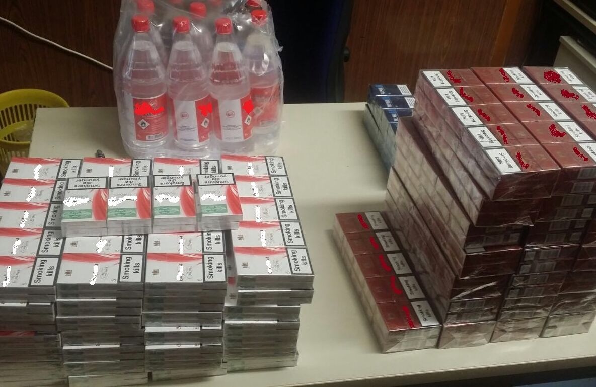 Produse de contrabandă confiscate de la o grupare din Galaţi
