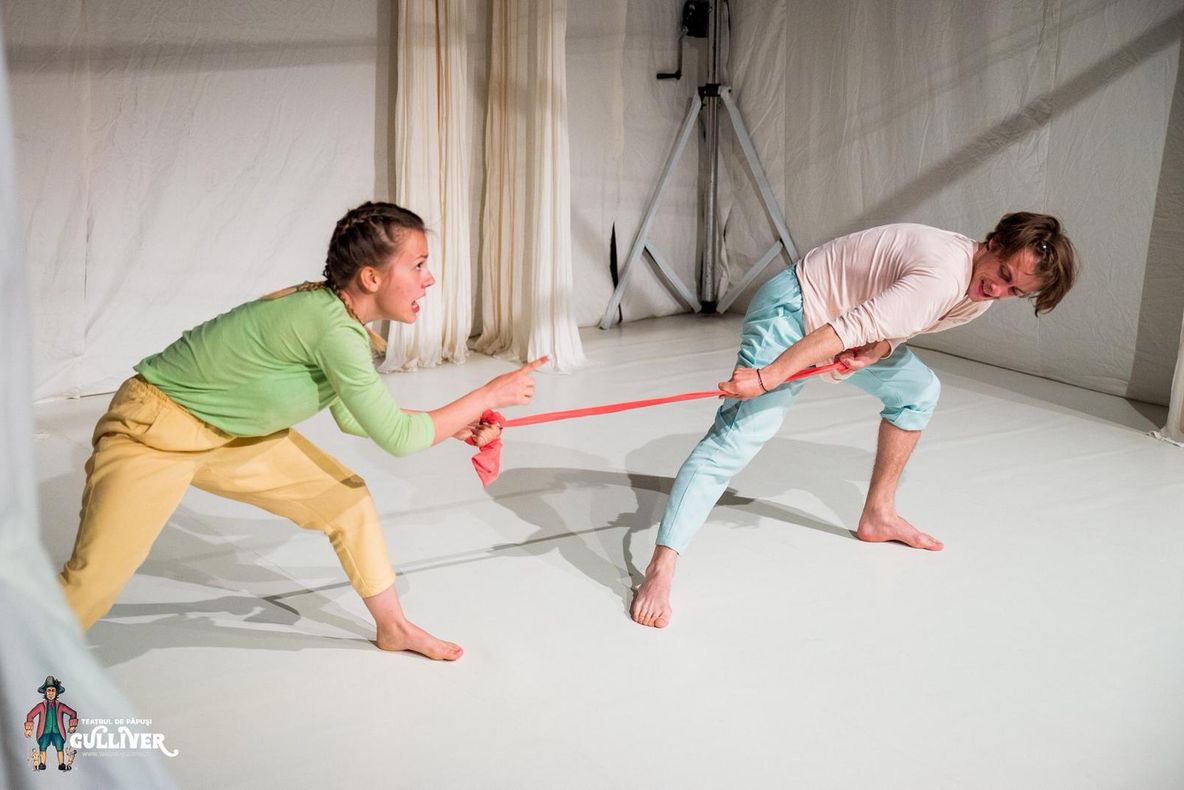 Cei mai mici spectatori, aşteptaţi mâine la Teatrul de Păpuşi "Gulliver"