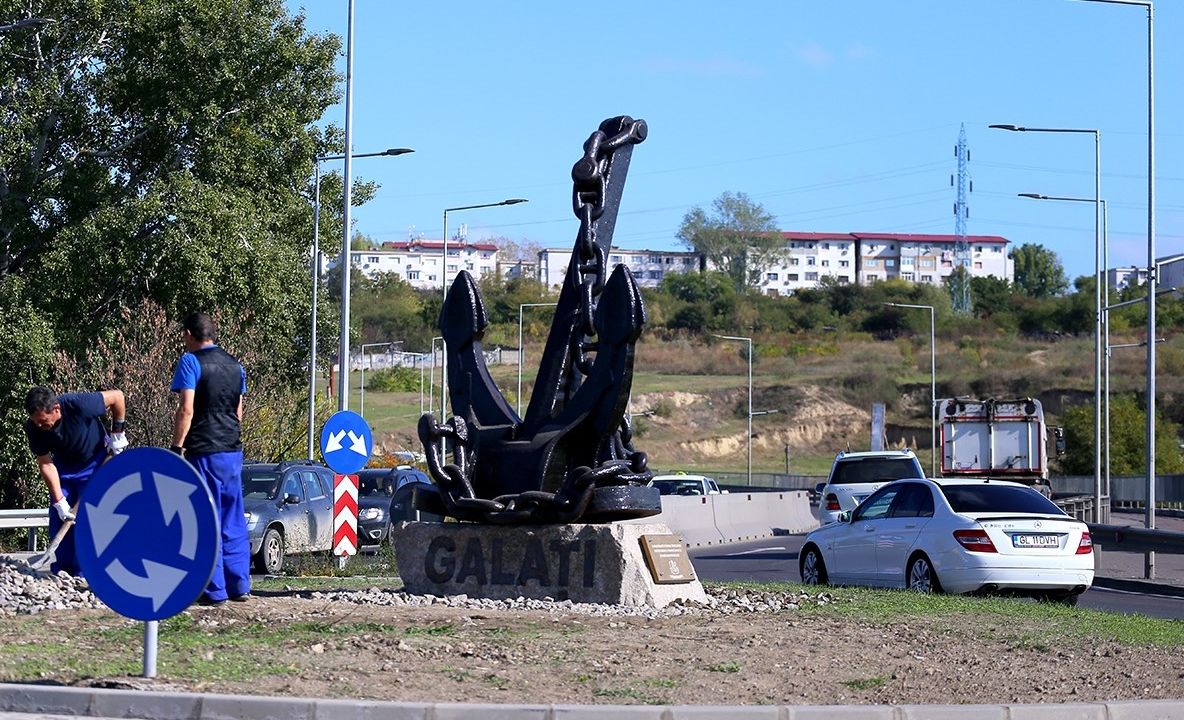 O ancoră a fost amplasată la intrarea în municipiul Galați