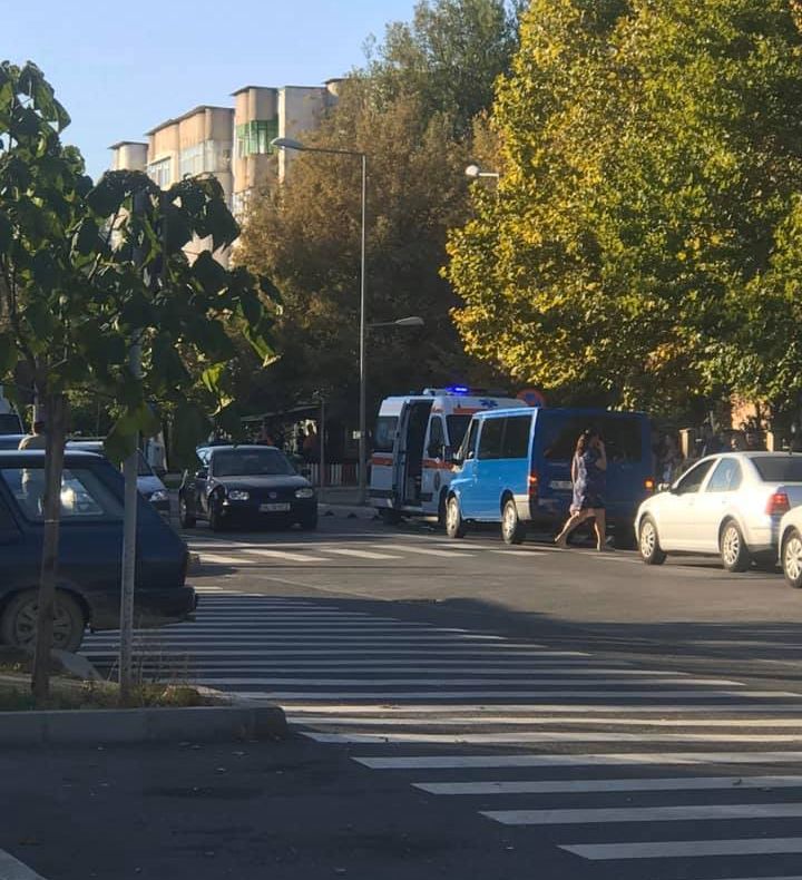 Femeie accidentată când trecea strada regulamentar, în Centru