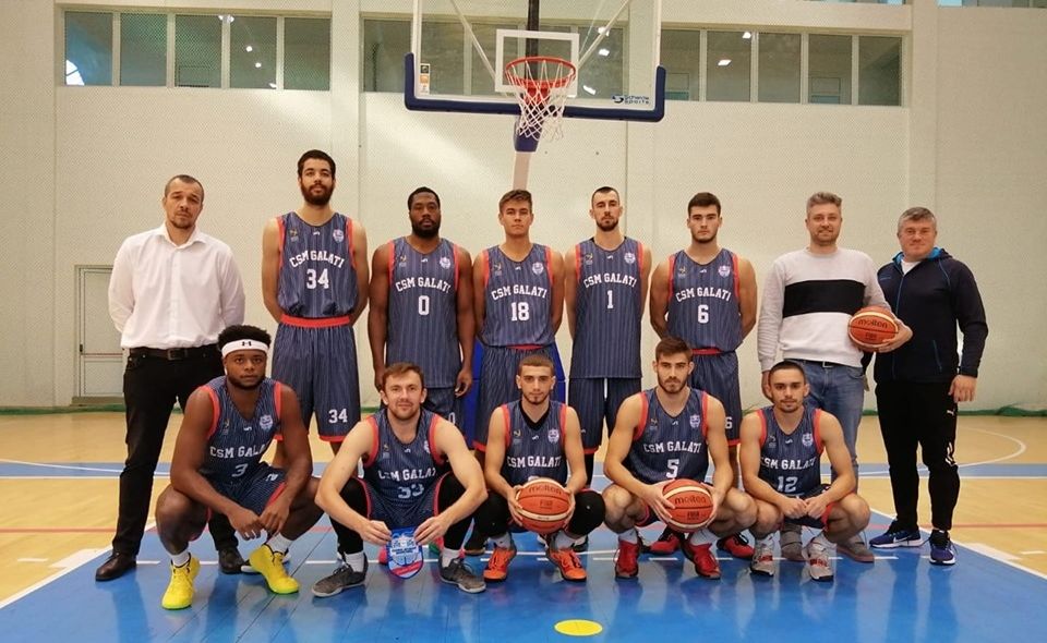 Baschetbaliştii de la CSM Galaţi s-au impus clar la Miercurea Ciuc