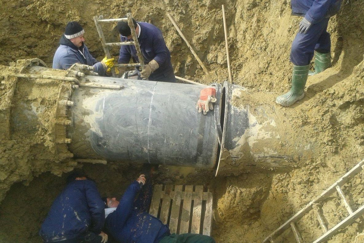 Circulaţie oprită pe strada Brigadierilor din centrul Galaţiului