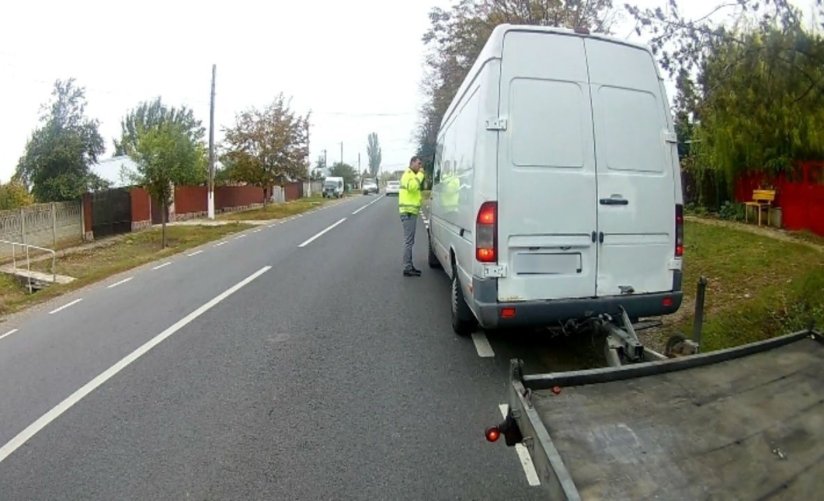 Conducea un ansamblu rutier fără permis corespunzător