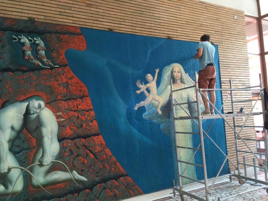 Picturile lui Sabin Bălașa de la Galați, curățate și repuse în valoare