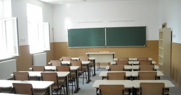 Cum se ascunde mizeria sub preș în educație