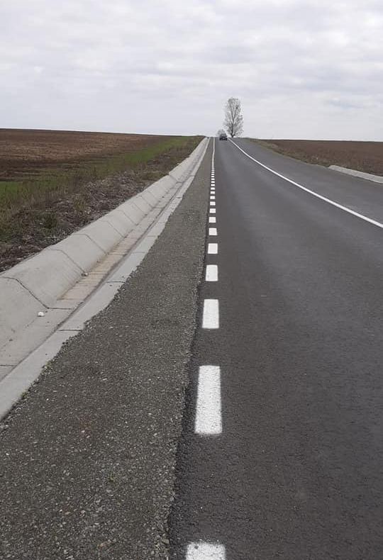 Marcaje rutiere în refacere pe mai multe drumuri judeţene