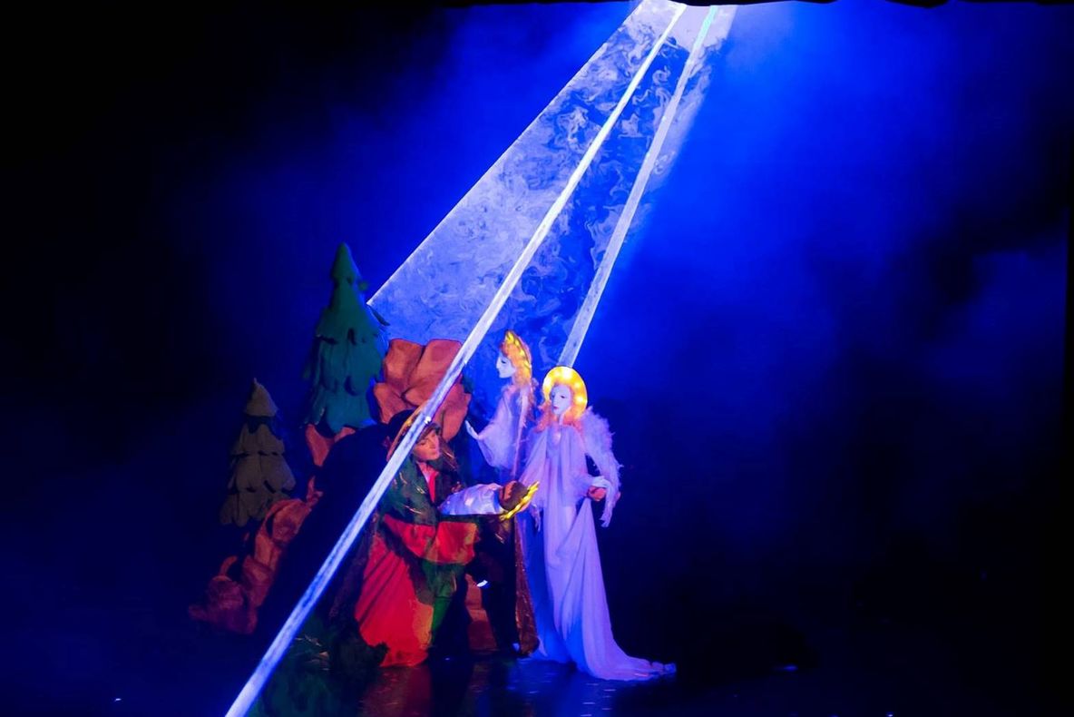 „Povestea de Crăciun” se joacă la Teatrul Gulliver