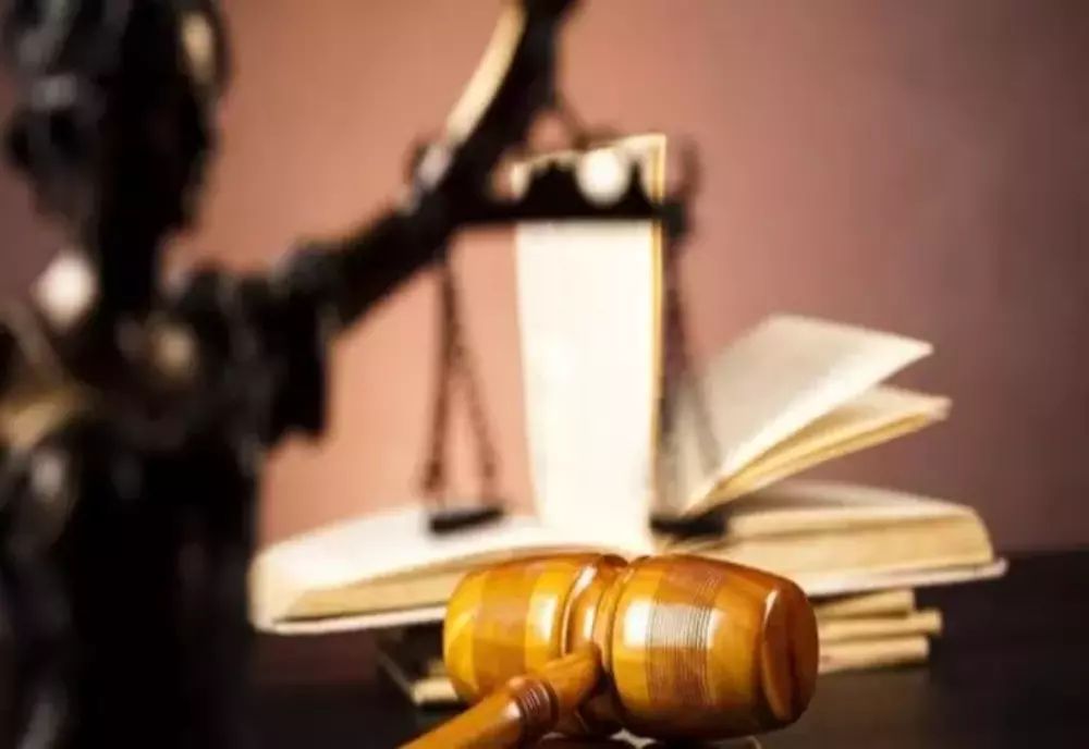 Un fost consilier local din Galați acuzat de licitații false