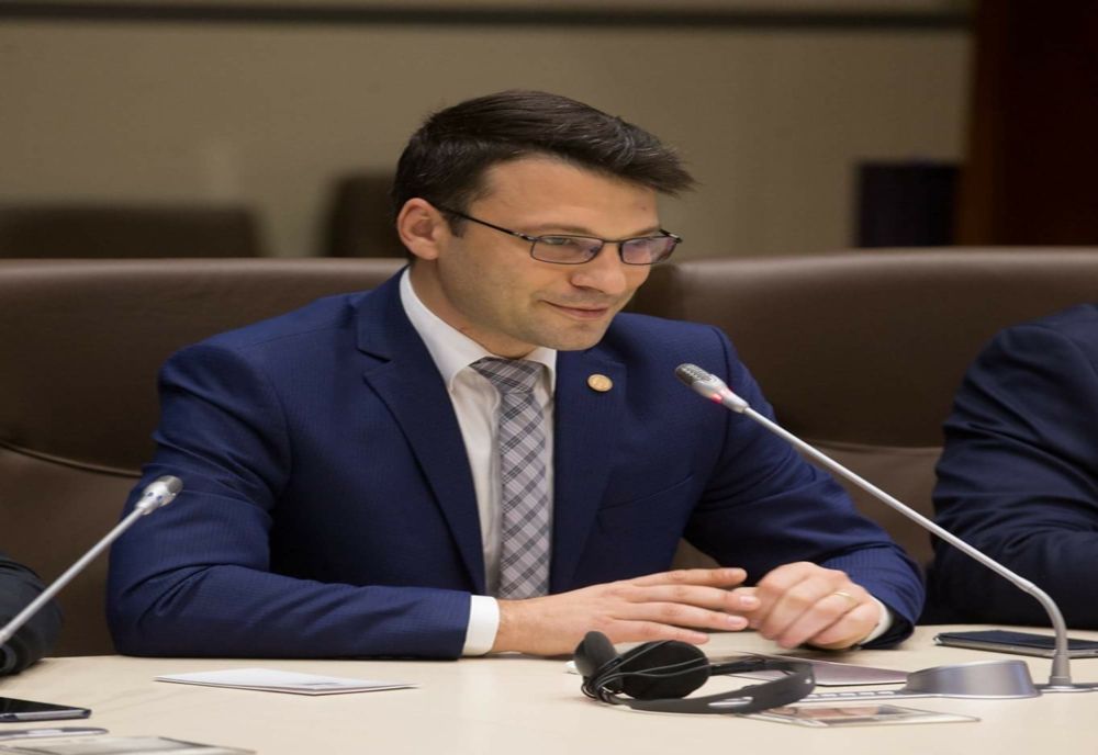 Bogdan Rodeanu a postat un mesaj la trei ore de la închiderea urnelor