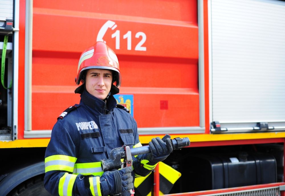 Pompier gălățean decorat de Ministrul de Interne