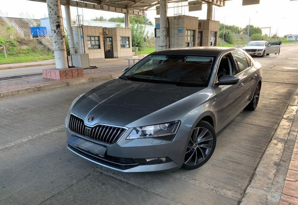 Două autoturisme furate din Cehia, găsite de polițiștii de frontieră la control