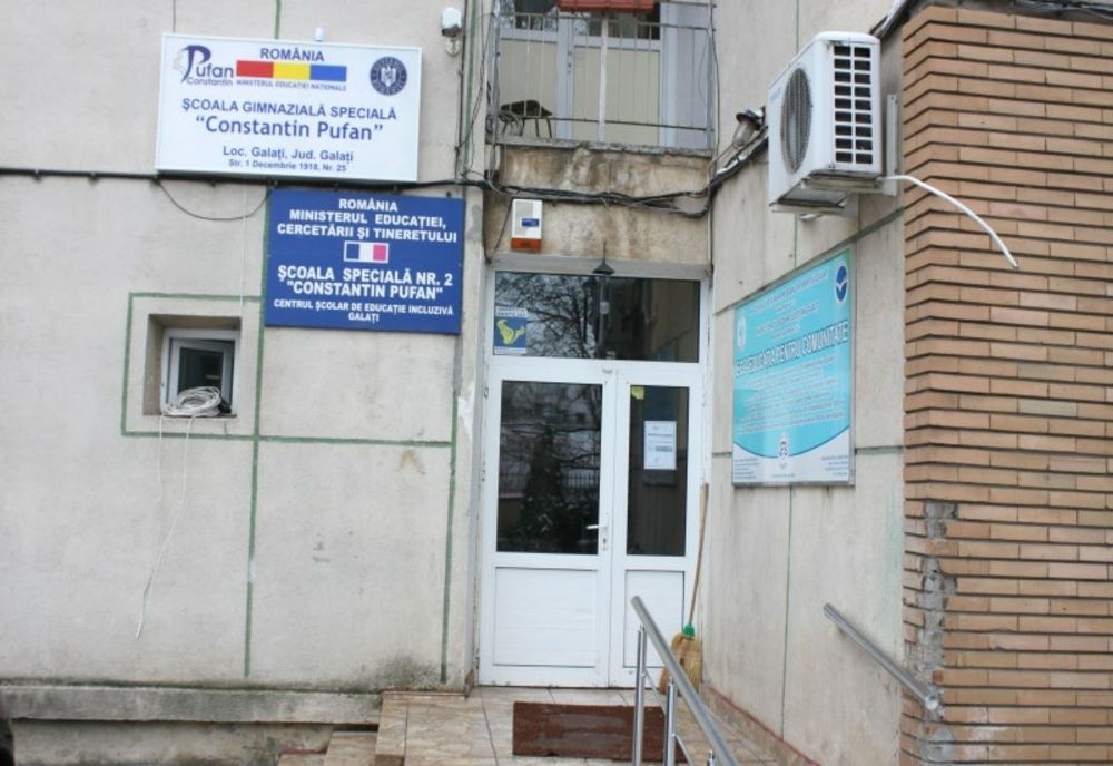 CJ Galați acordă 258 de burse de ajutor social pentru elevii din instituţiile de învăţământ special