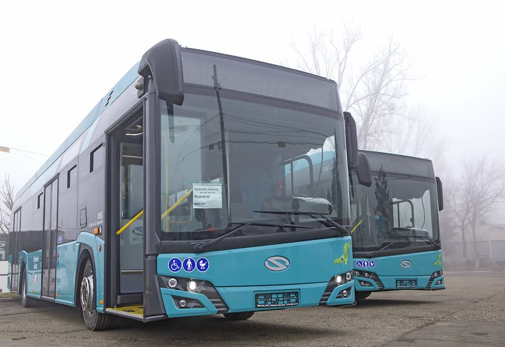 Au sosit primele autobuze hibrid din lotul celor 20