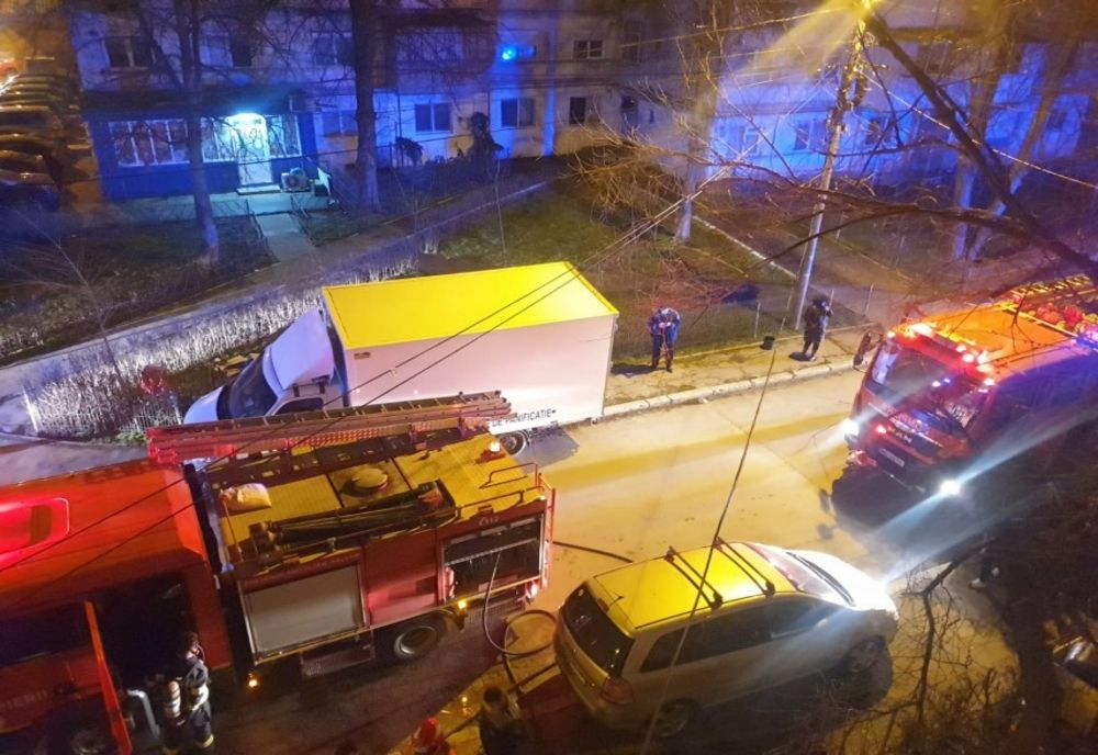 Incendiu la un bloc din Galați