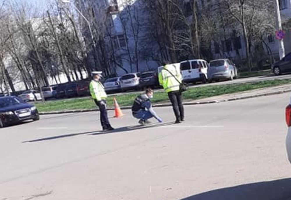 Trei pietoni răniți ușor într-un accident în Micro 39