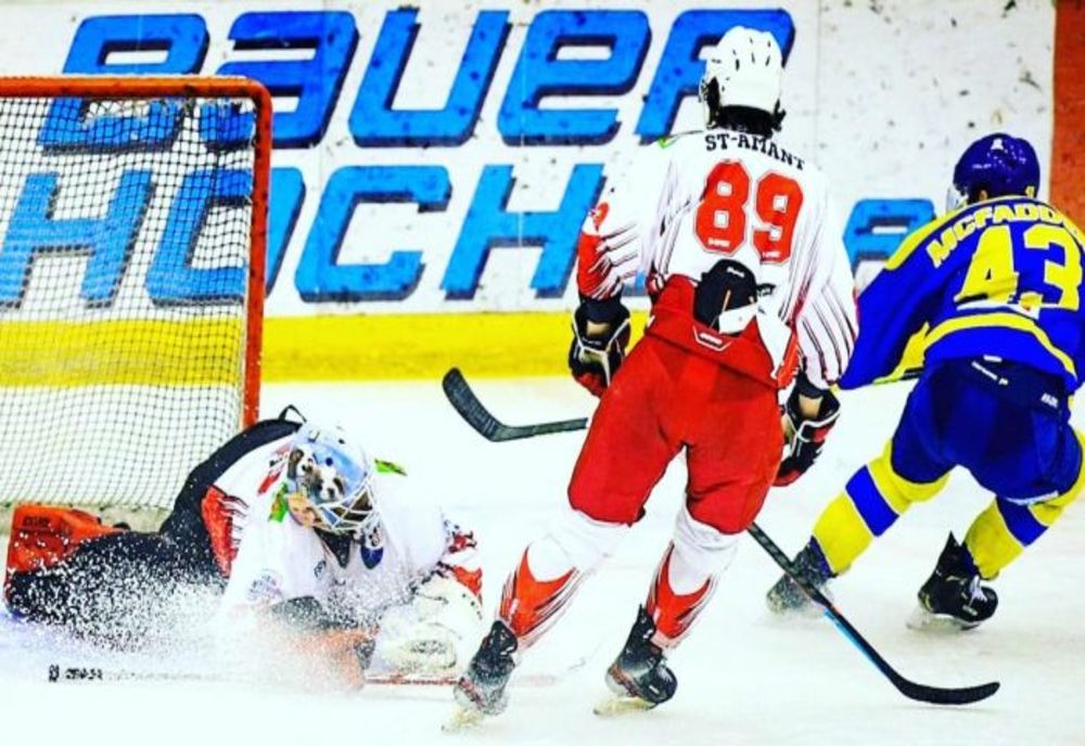 HOCHEI: Corona - Gheorgheni 2-0 și CSM Galați - Csikszereda 1-1, în semifinalele Campionatului Național