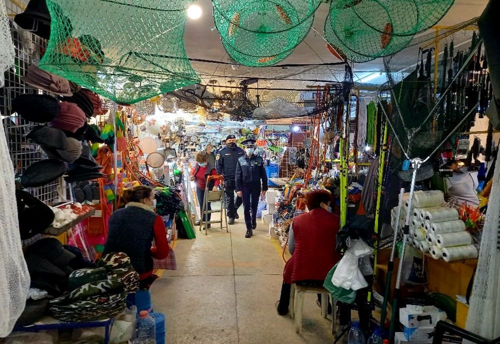  Polițiștii gălățeni au controlat ieri 351 de locații 