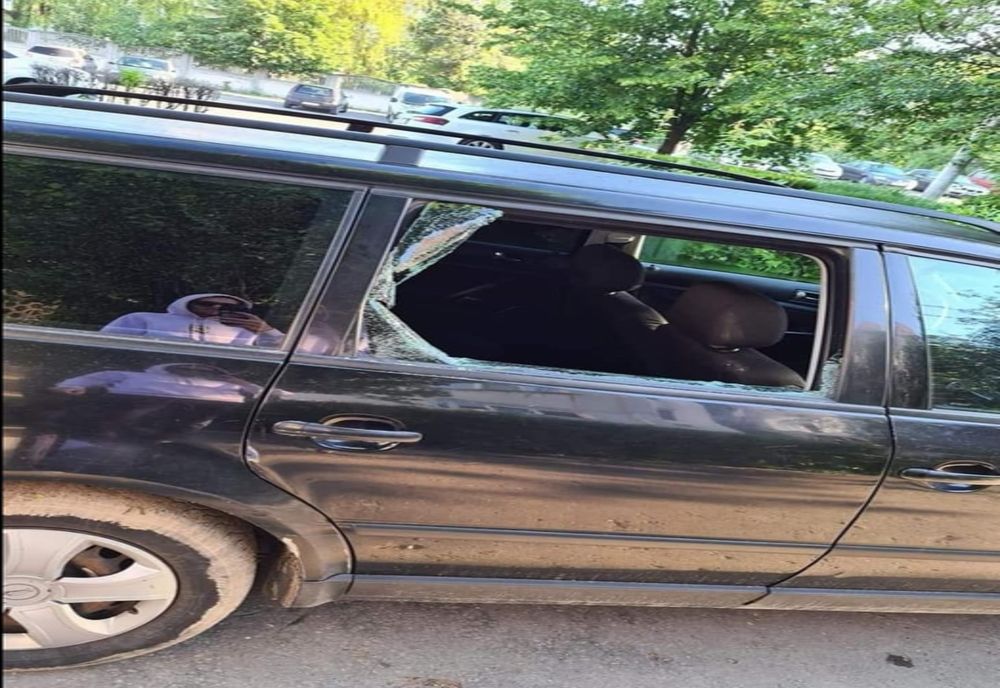 Video: Polițiștii gălățeni au reținut 3 bărbați bănuiți de comiterea mai multor furturi din autoturisme