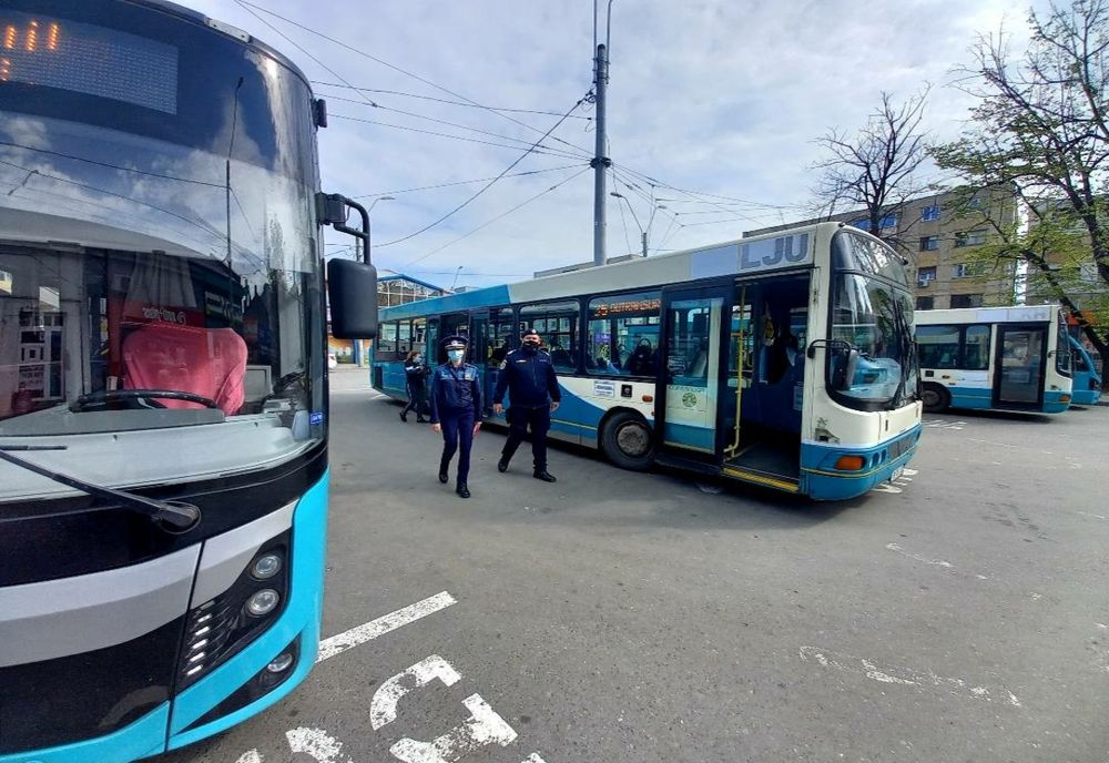 În cursul zilei de ieri au fost verificate peste 1.090 persoane și 88 de societăți comerciale