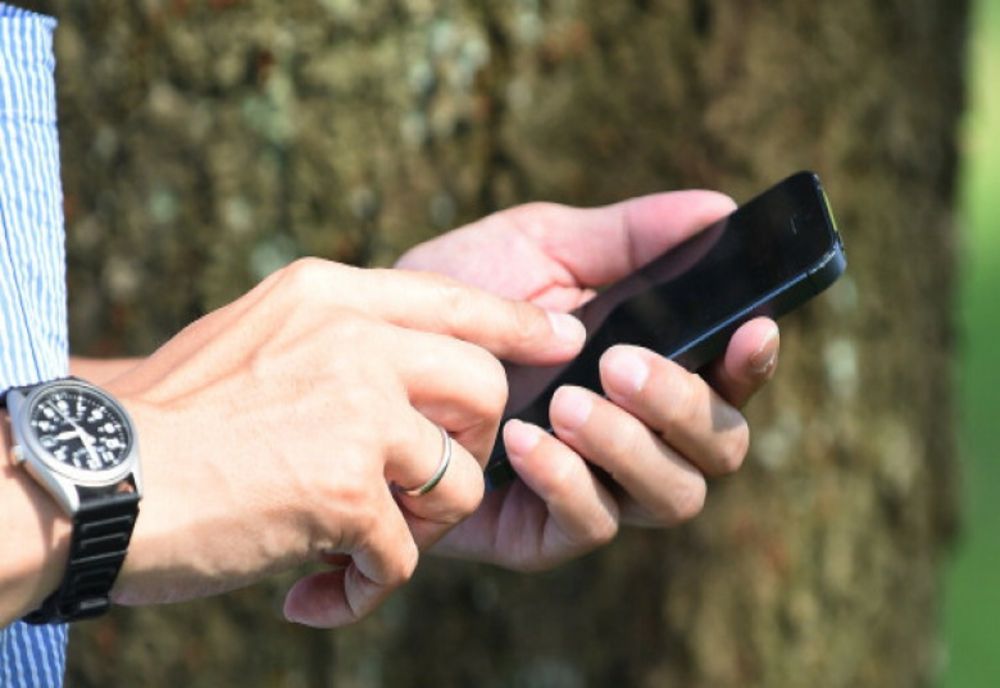 Avertisment de la Orange: "Nu accesați anumite linkuri primite prin SMS"