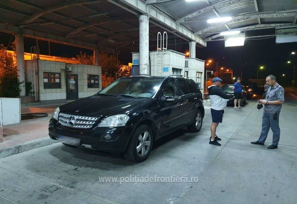 A prezentat la trecerea frontierei un permis de conducere fals