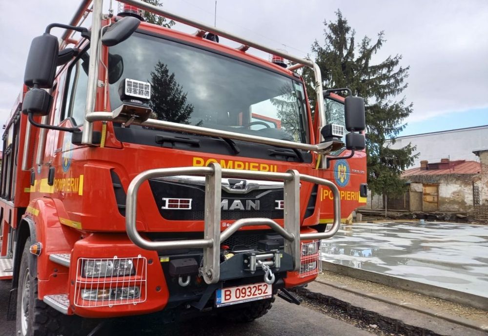 Un tecucean s-a îmbătat și a dat foc la casă