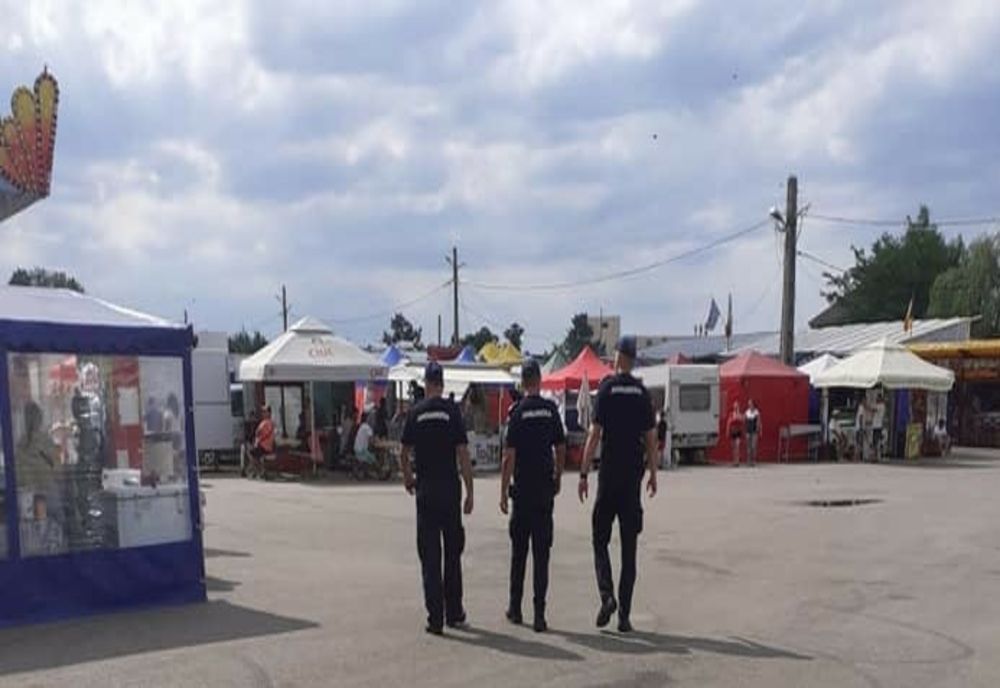 Depistat de jandarmi cu cuțitul de bucătărie la spate în Iarmarocul de la Tecuci