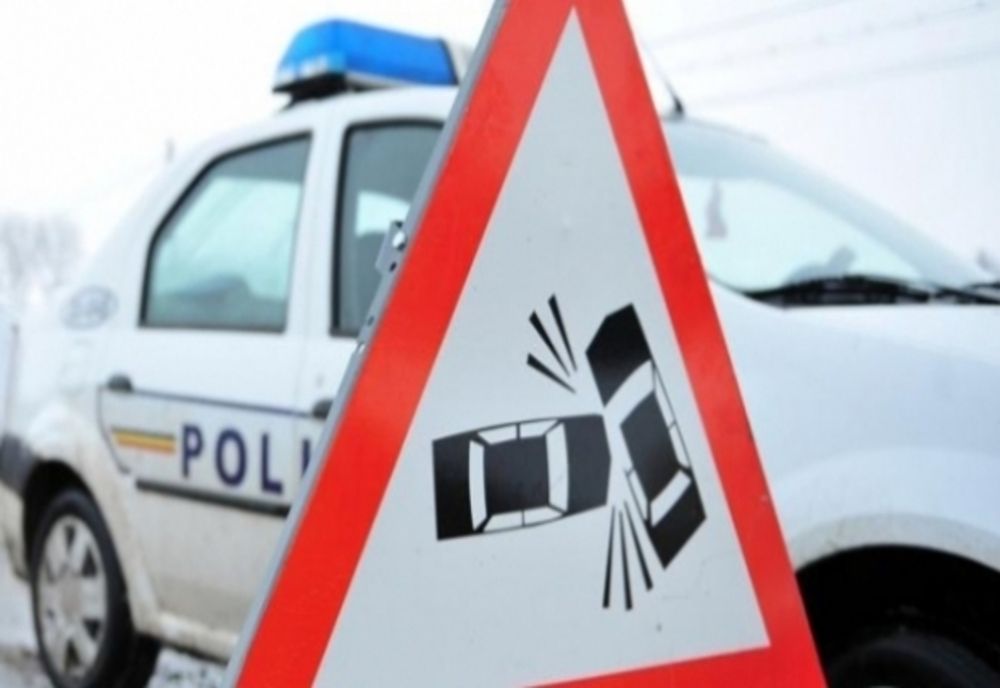Minor de 7 ani, nesupraveghet, accidentat de o mașină în localitatea Matca