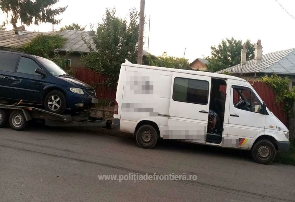 Ansamblu rutier condus fără drept oprit de poliţiştii de frontieră