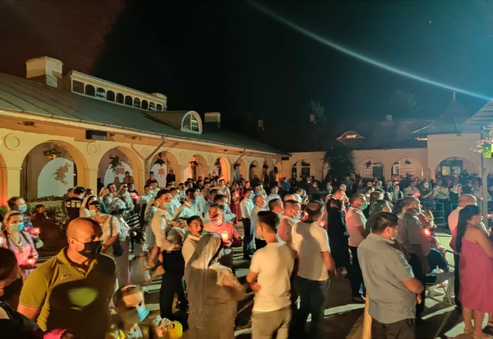 A părăsit locul de carantină să participe la Hramul Mănăstirii Vladimirești