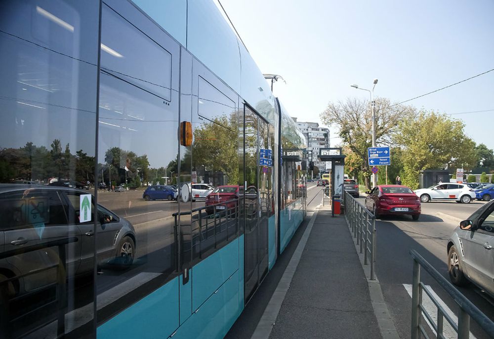 Primul tramvai nou care a ajuns la Galați după 1989 