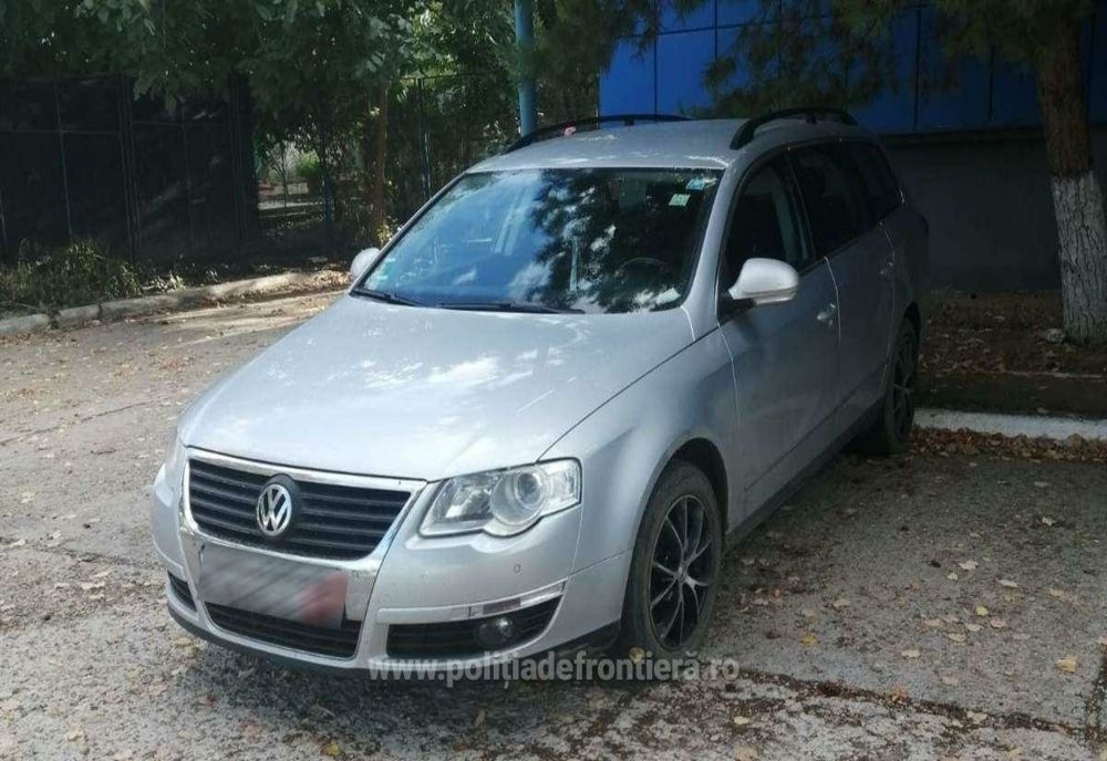 Gălățean depistat de polițiștii de frontieră la volanul unui autoturism cu numere de Germania, radiat din circulație