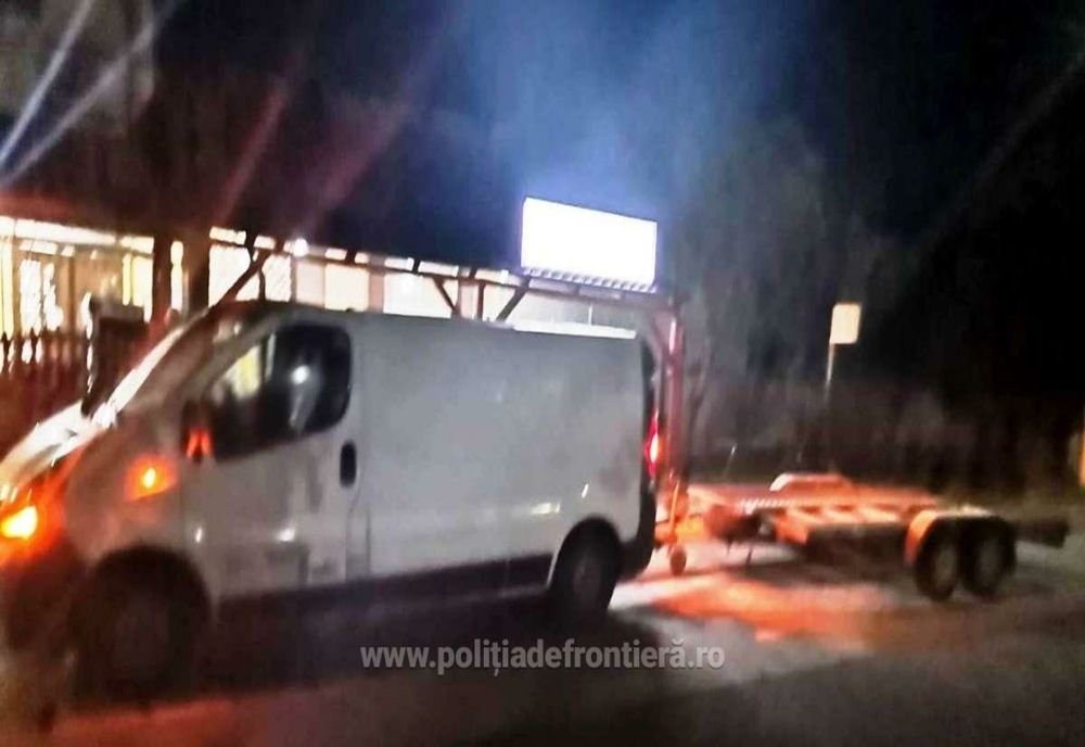 Un gălăţean s-a ales cu  lucrare penală, pentru un permis de conducere necorespunzător şi transport de ţigări