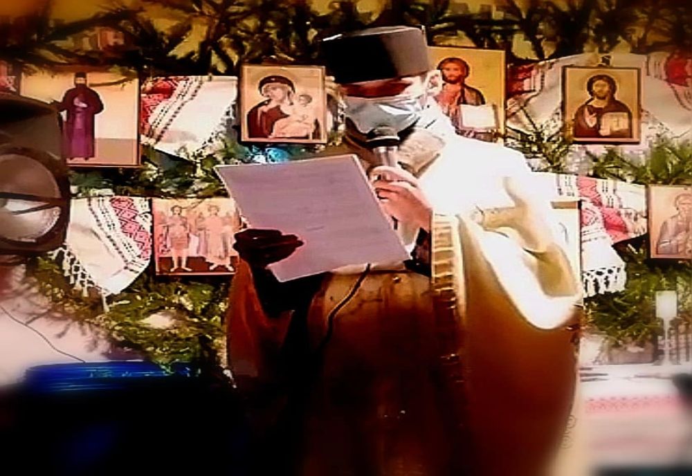 Pretinzând că este preot a înșelat mai multe persoane