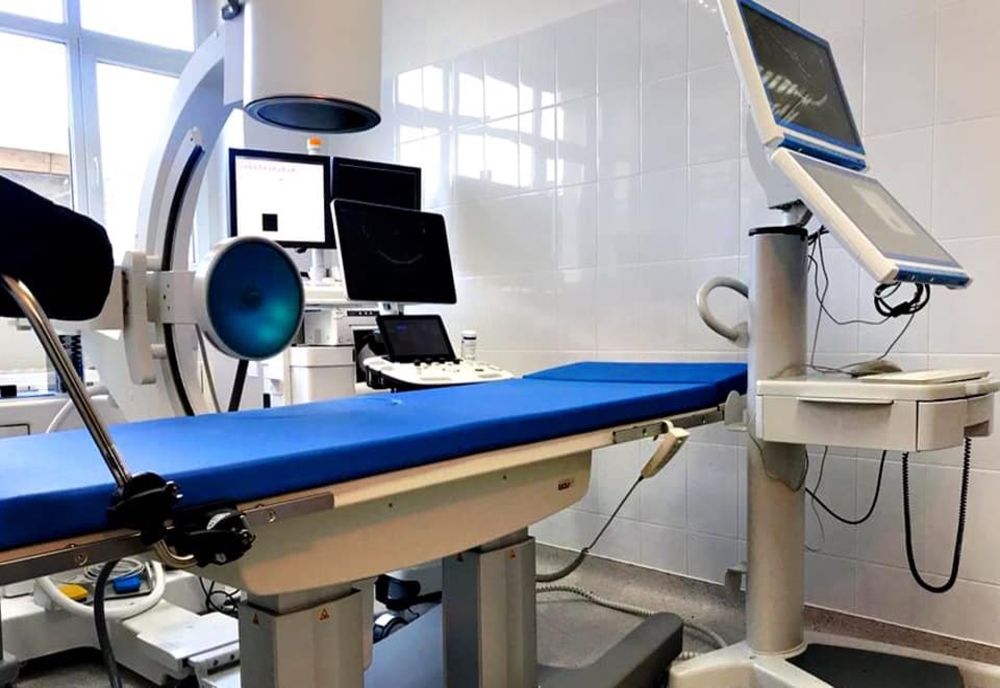 Echipament ultraperformant pentru fragmentarea pietrelor la rinichi