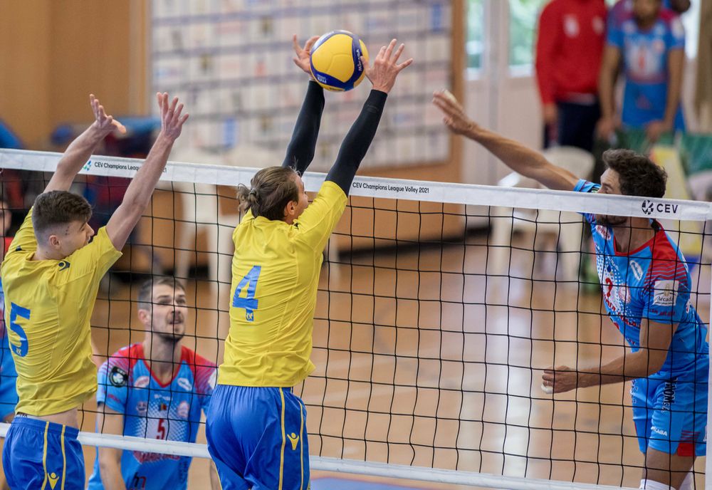 Arcada Galați a încheiat rapid conturile în meciul cu CS UV Timișoara