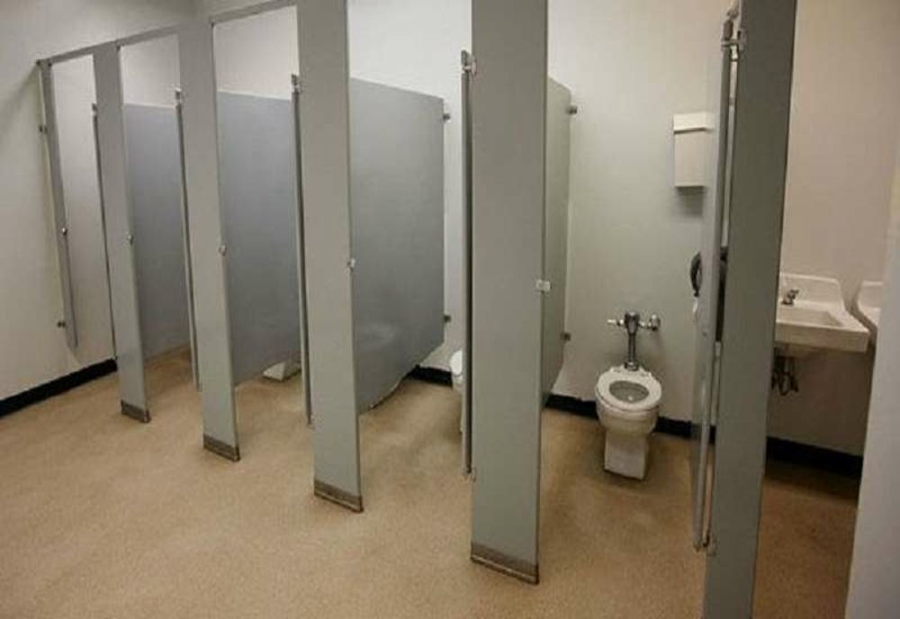 Bani de la Guvern pentru amenajarea grupurilor sanitare