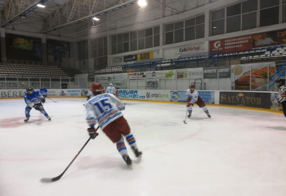 Hocheiștii de la CSM Galați au câștigat la Miercurea-Ciuc după lovituri de penalitate