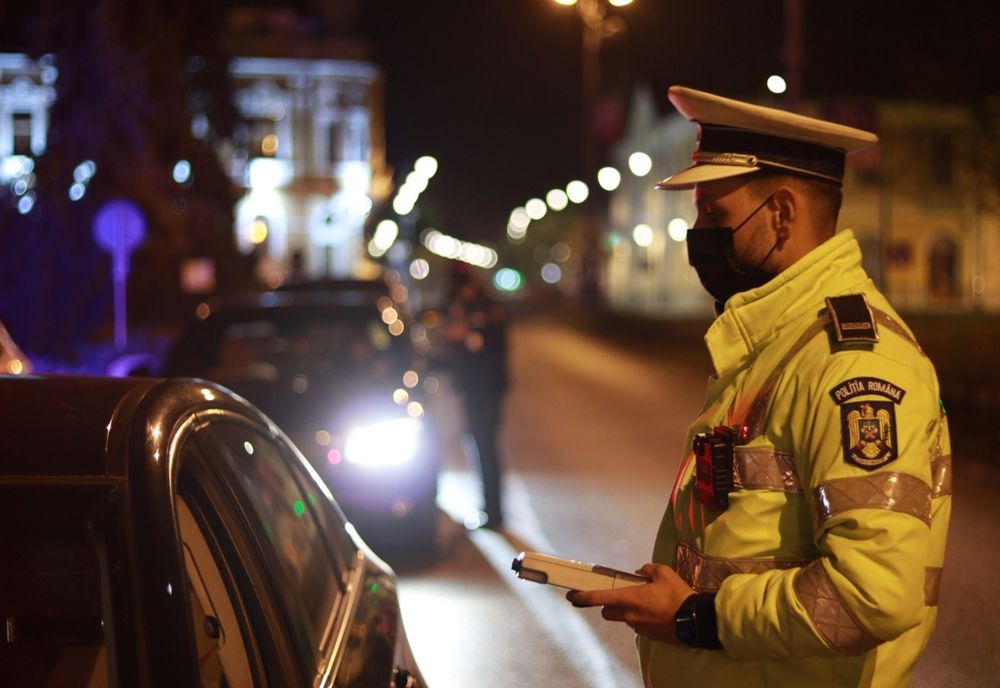 Un tânăr de 19 ani identificat la volan deși nu deținea permis de conducere