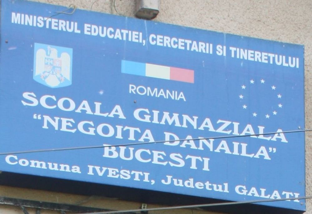 În "Negoiţă Dănăilă" din satul Buceşti, comuna Iveşti, din judeţul Galaţi a fost descoperită aparatură profesională de ascultare