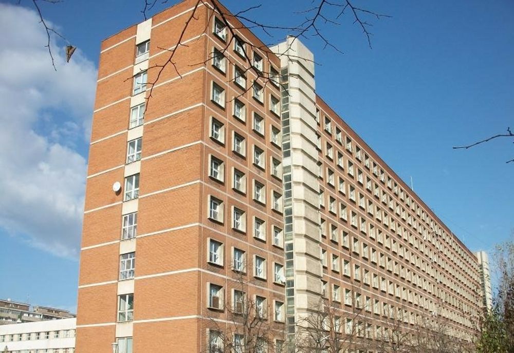 Un pacient s-a prezentat cu vesta antiglonț în spitalul din Galați