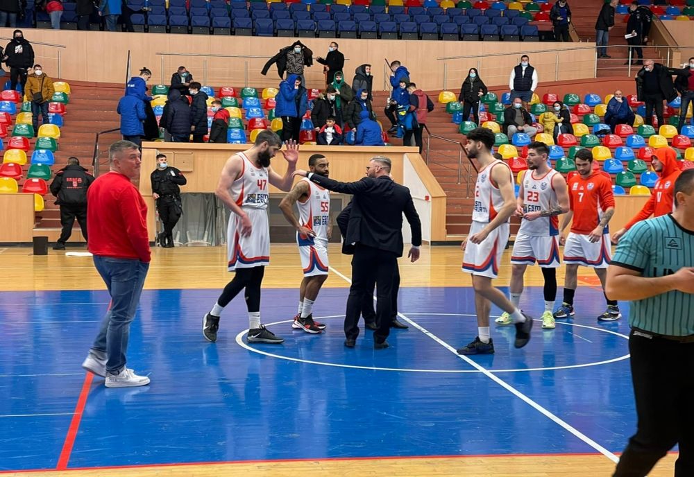 CSM Galați a ținut în șah liderul LNBM