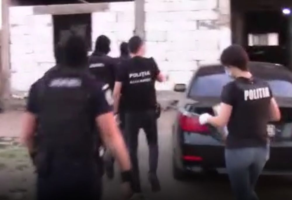 Percheziții în județele Brăila, Galați și Prahova
