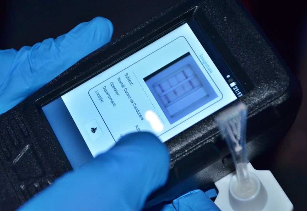 Șoferi depistați pozitiv la testul cu aparatul DrugTest