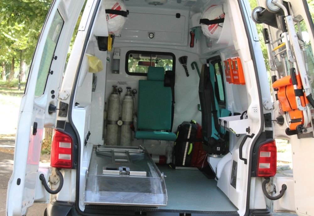 O minoră de 10 ani accidentată în timp ce traversa strada prin loc nepermis