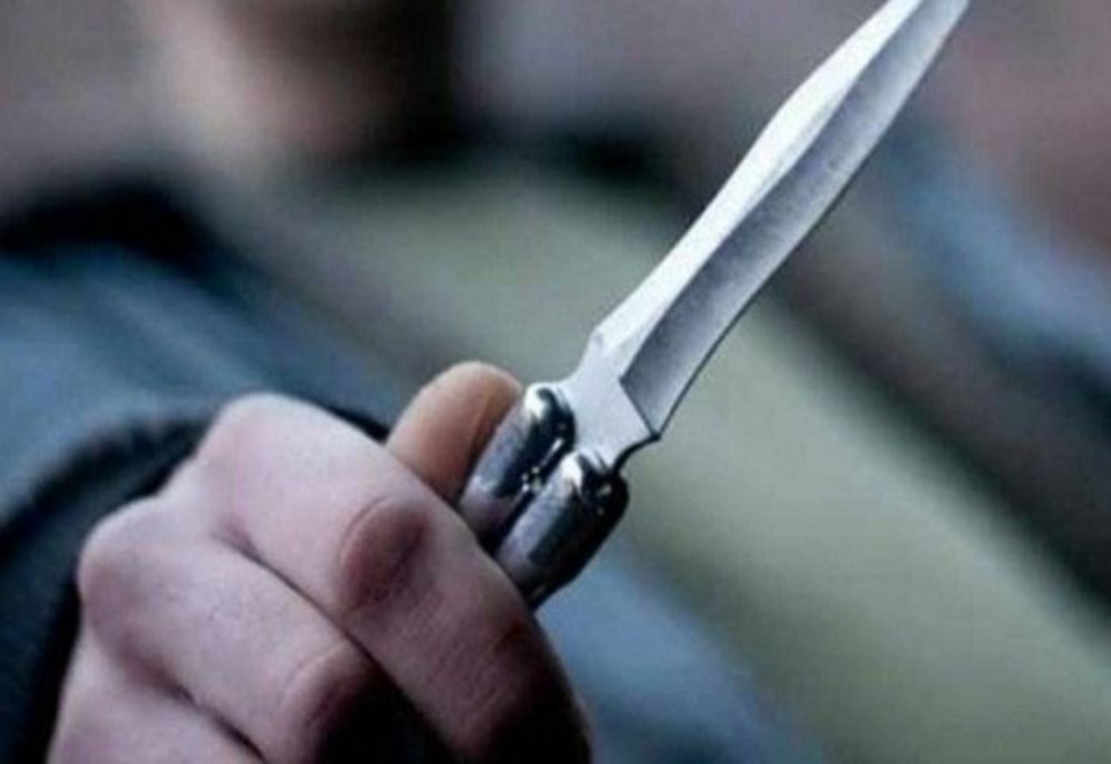 Cercetat sub control judiciar pentru amenințări cu un cuțit asupra membrilor familiei